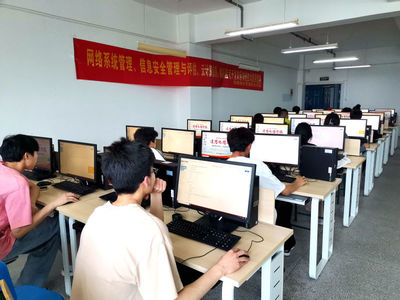 網(wǎng)絡(luò)技術(shù)教研室成功舉辦2024年職業(yè)教育活動周技能大賽 信息技術(shù)咨詢服務(wù)